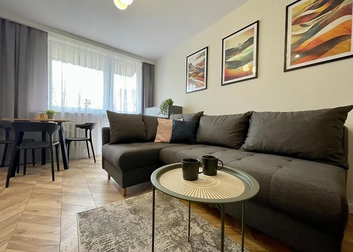 Przytulny Apartament Niedaleko Radomskiego Centrum Sportu