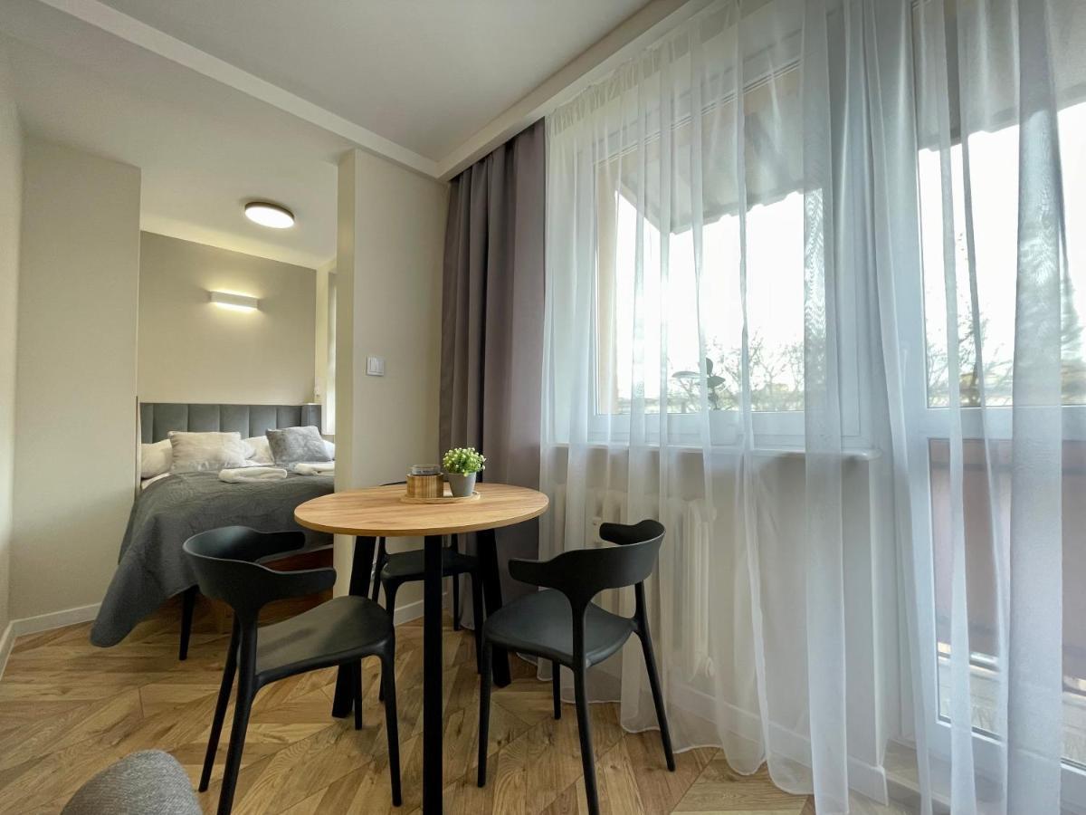 Przytulny Niedaleko Radomskiego Centrum Sportu Apartment Radom