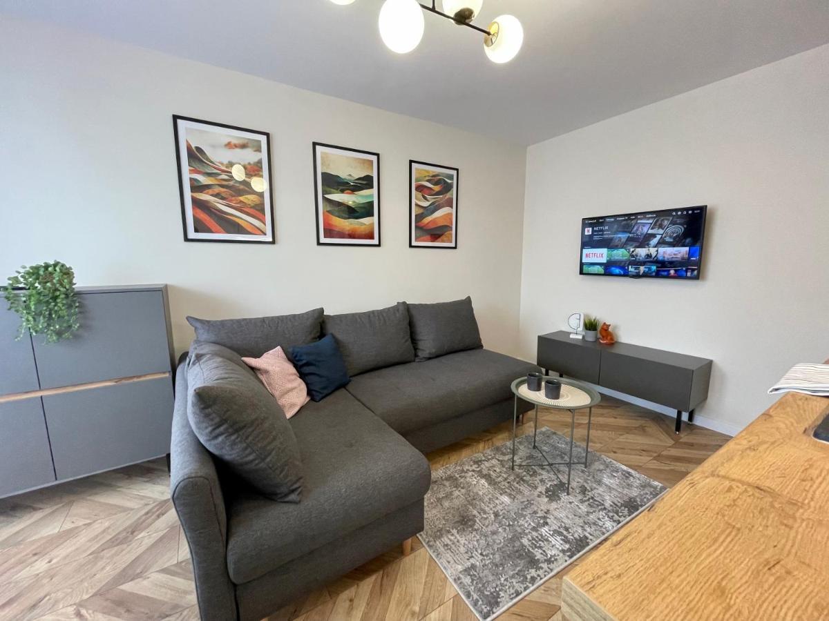 Apartment Przytulny Niedaleko Radomskiego Centrum Sportu